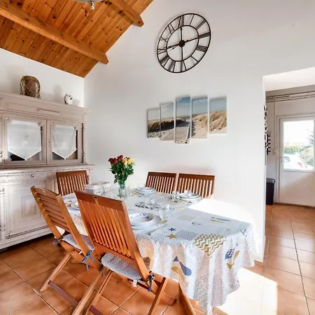 別荘 Maison Avec Jardin A 200m De La La Cantine