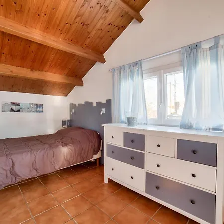 Maison Avec Jardin A 200m De La La Cantine *